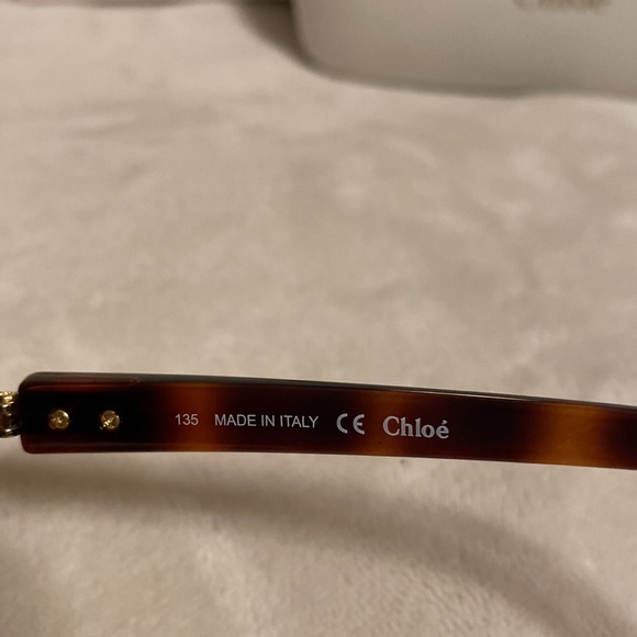 Chloe tortoise shell sunglasses. - Picture 6 of 10